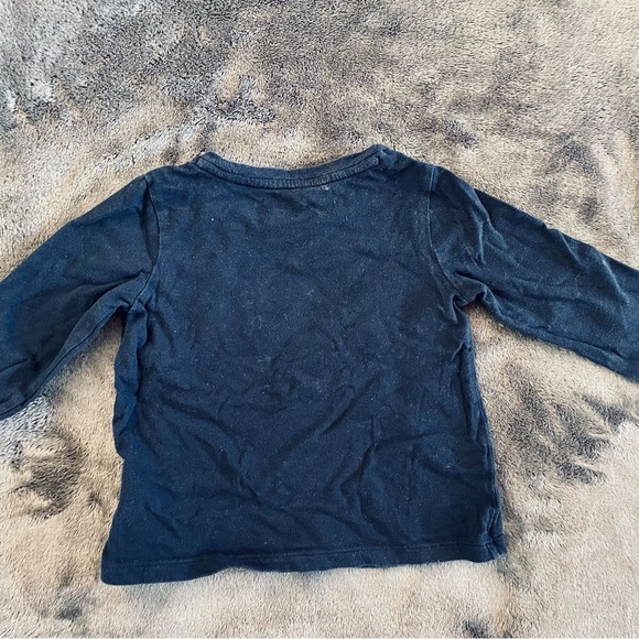 Bundle of 3: NWOT headband + Carter’s leggings + Baby gap galaxy shirt size 2T - Picture 3 of 7